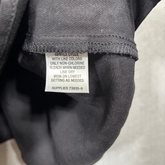 New Liz Claiborne Black Blouse 3X V-Neck Short Sleeve Plus Minimalist Timeless - Picture 5 of 7